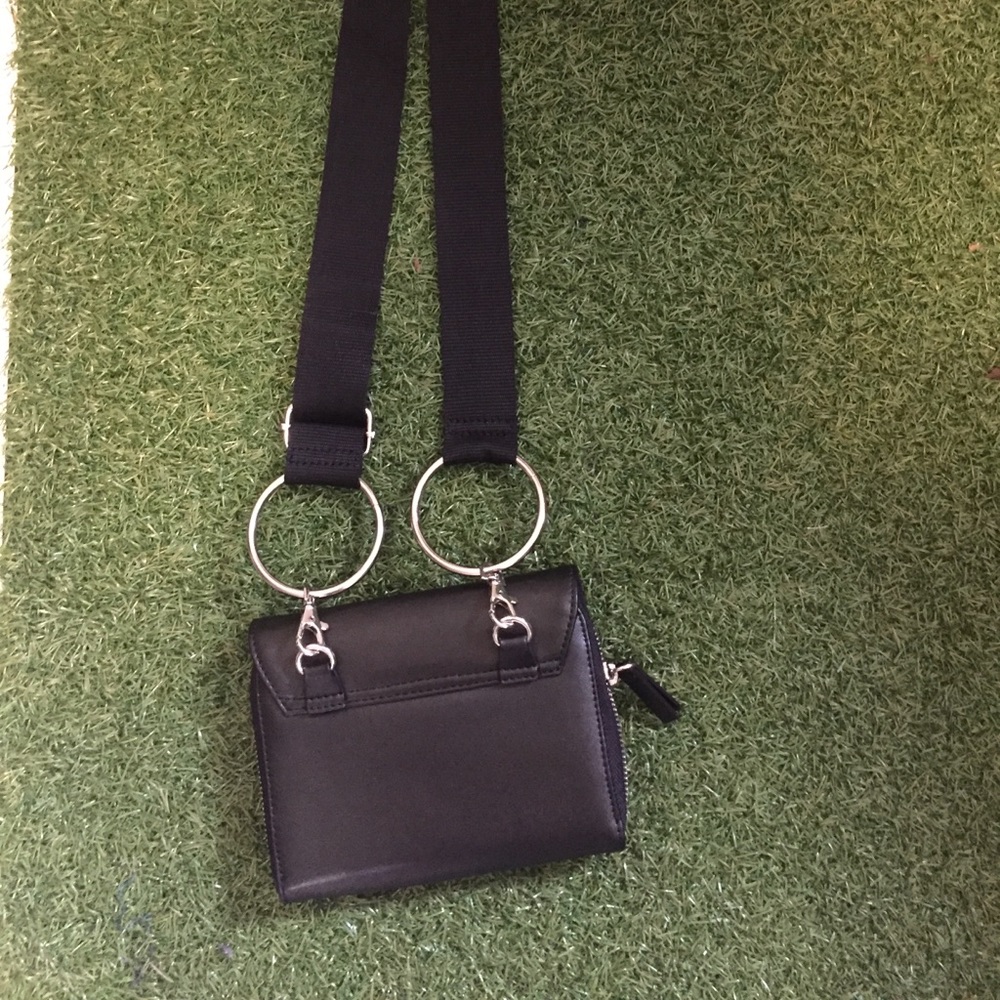 Urban outfitter black leather crossbody bag wallet - Picture 10 of 11